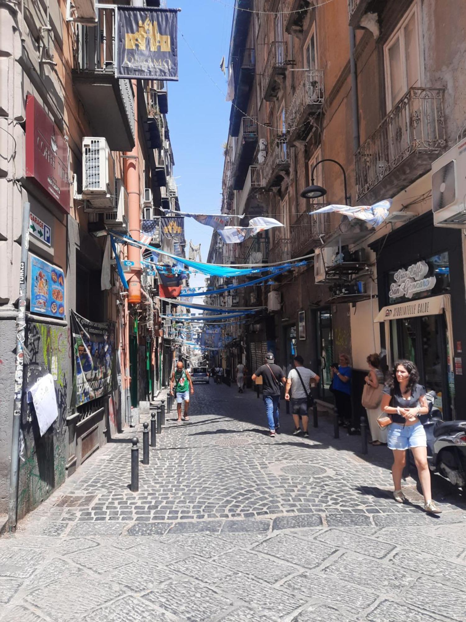 Casa La Terrazza Dei Tribunali Napoli Bagian luar foto